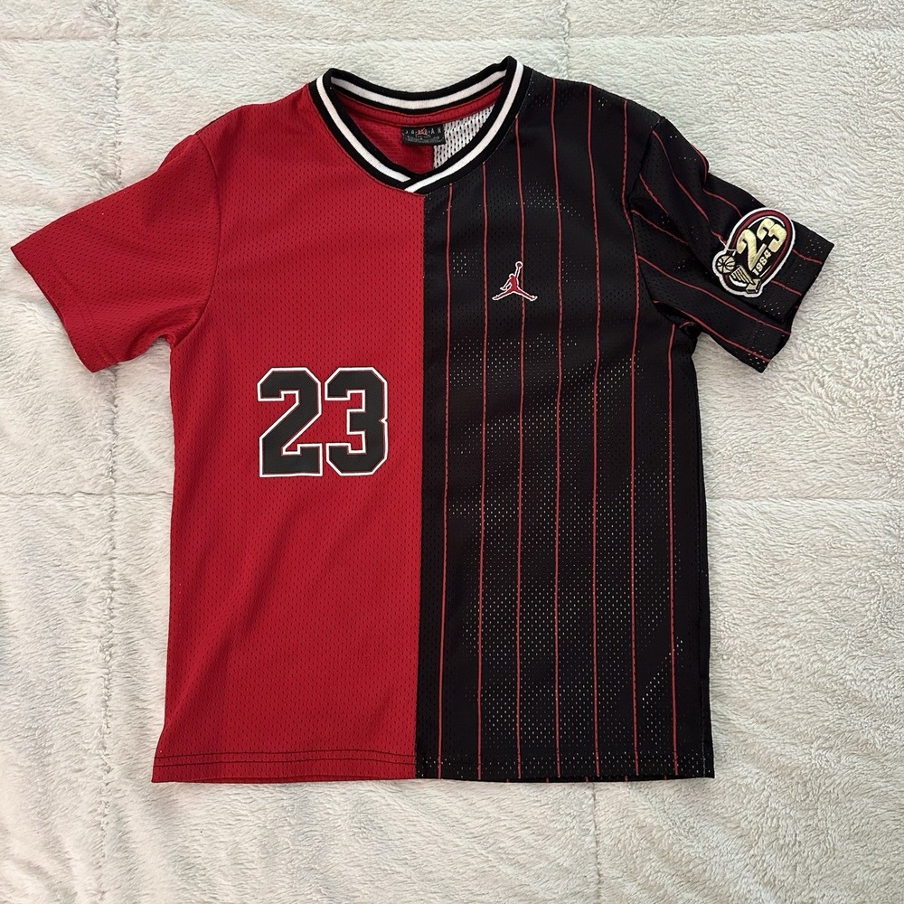 Jordan Play Off Game Grade School Jersey Med Black/Gym Red) Small
